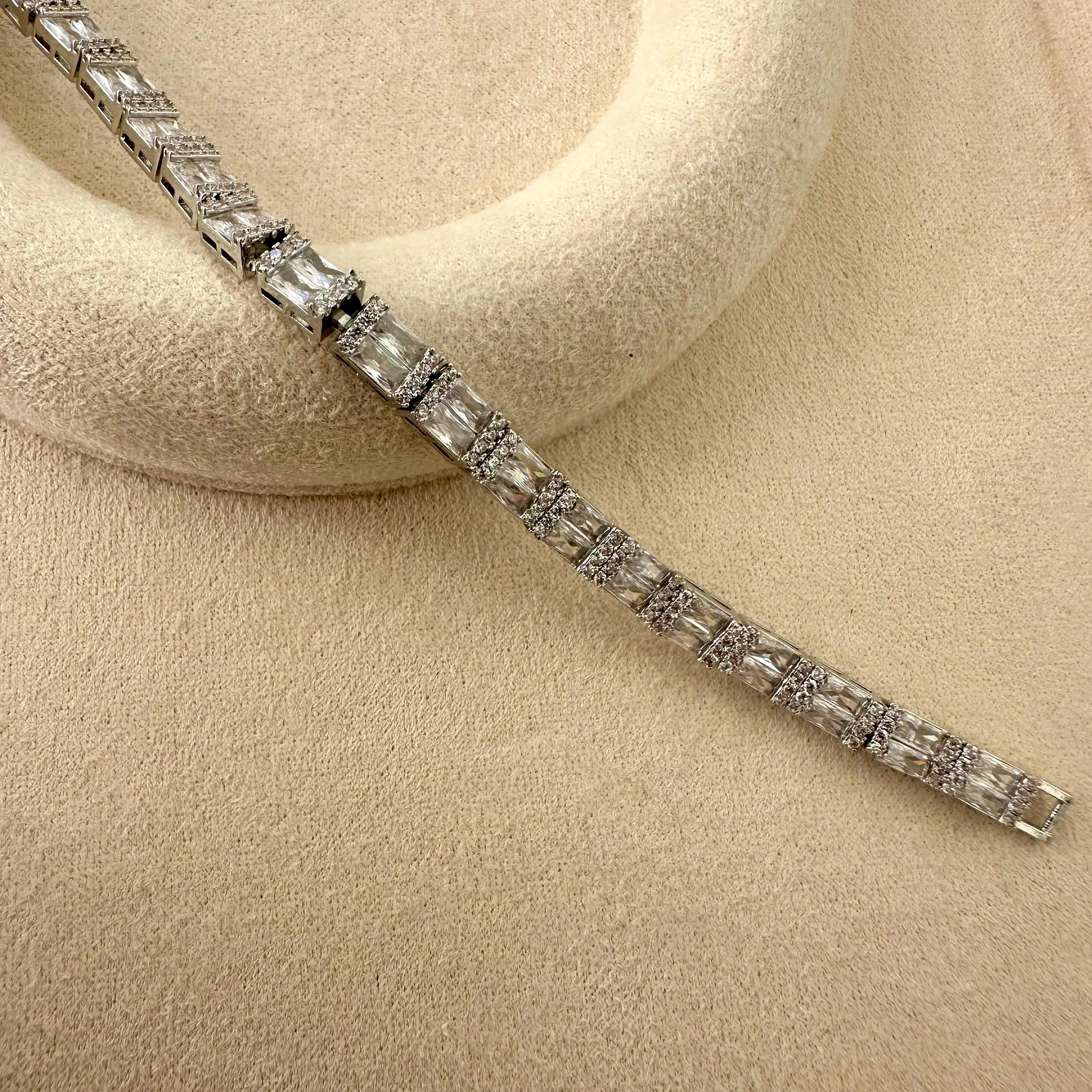GY0049 Silver Dikdörtgen Taşlı Bileklik