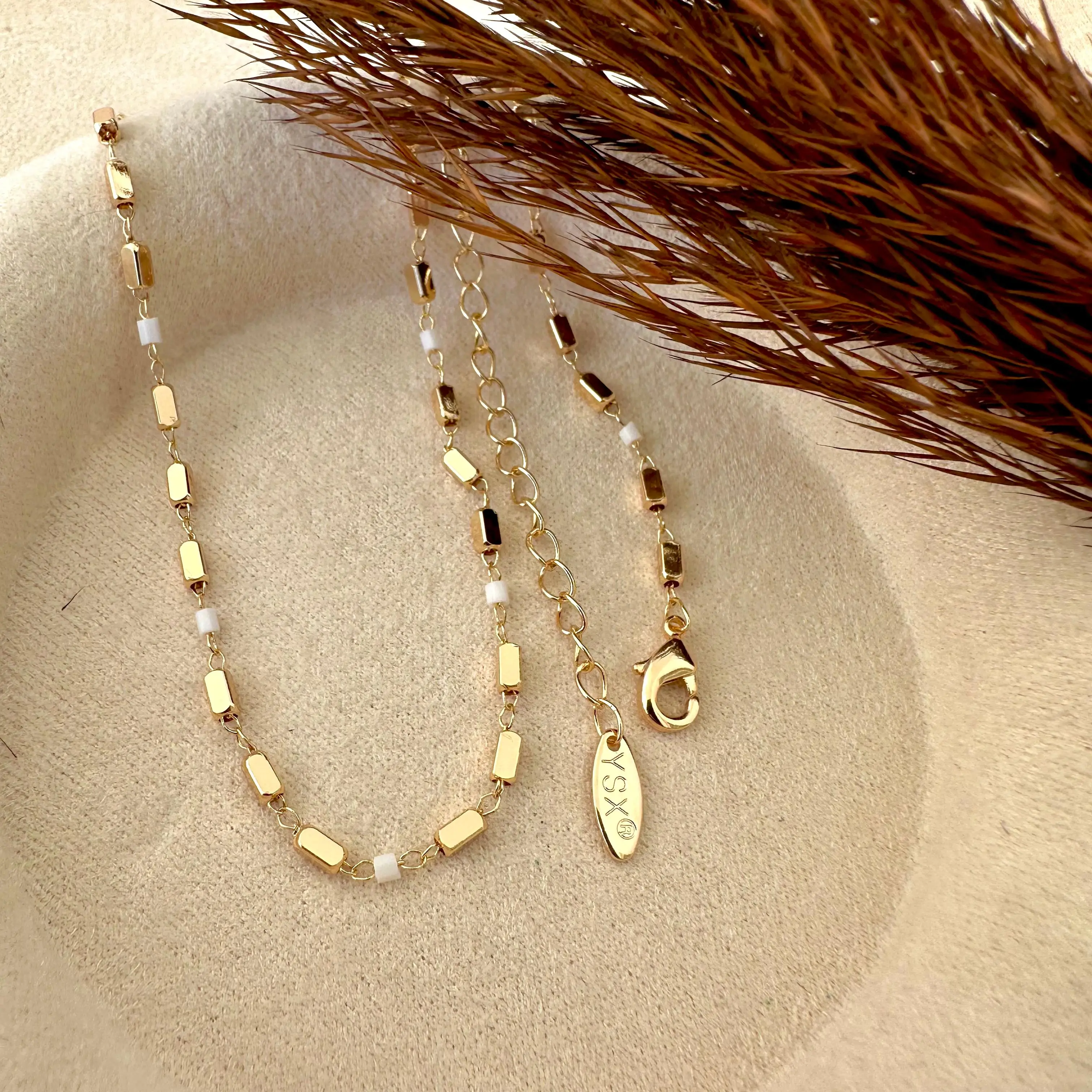 GY0026 Gold Dikdörtgen Dilim Beyaz Taşlı Kolye