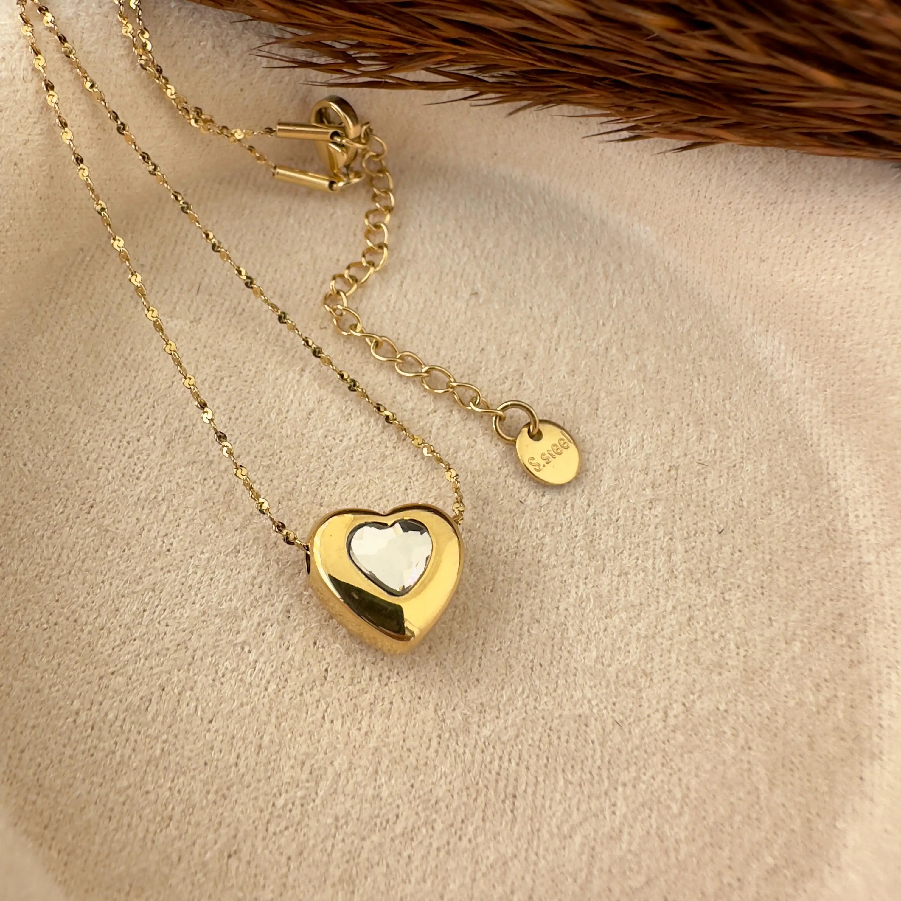 GY0052 Gold Taşlı Kalp Kolye