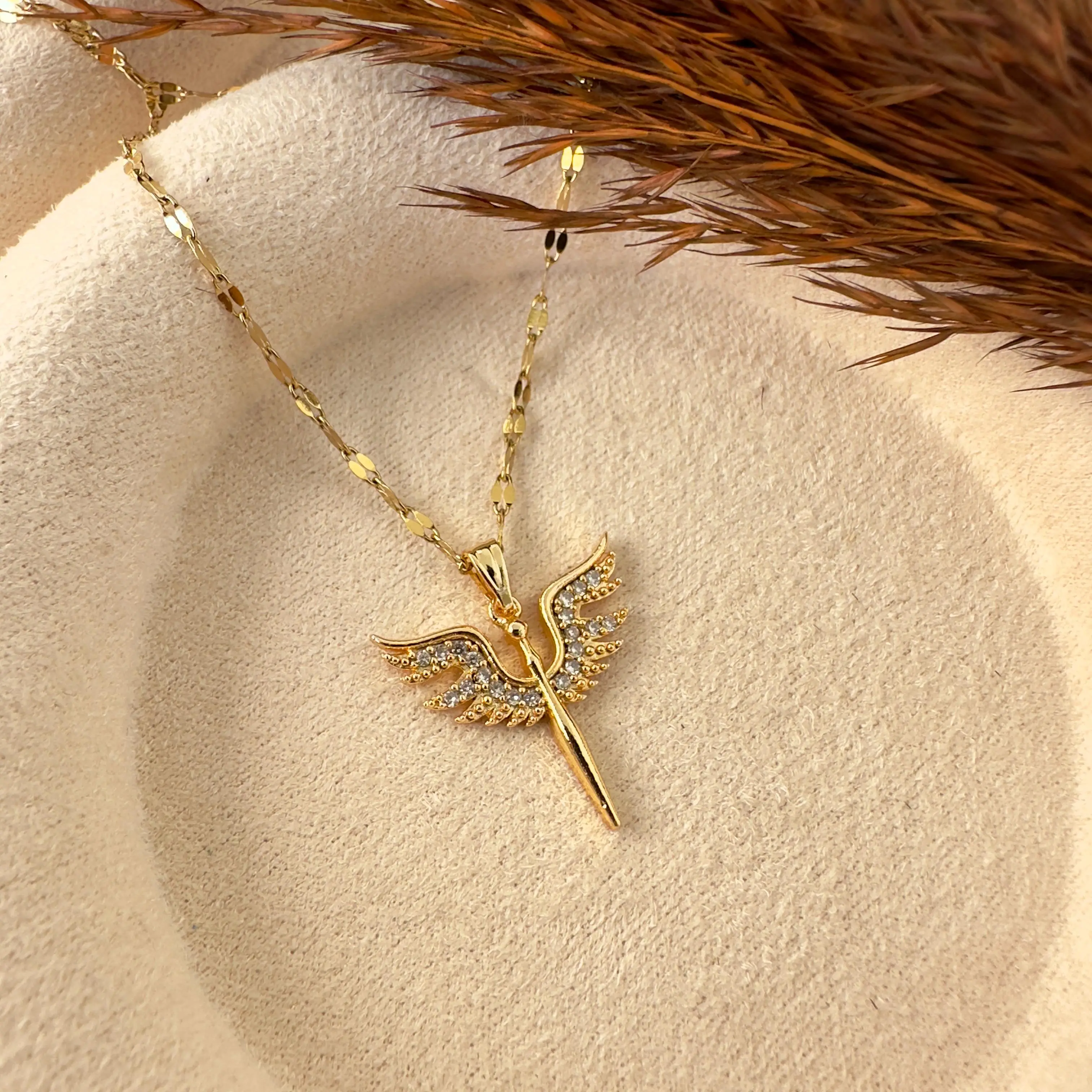GY0107 Gold Mikail Meleği Kolye