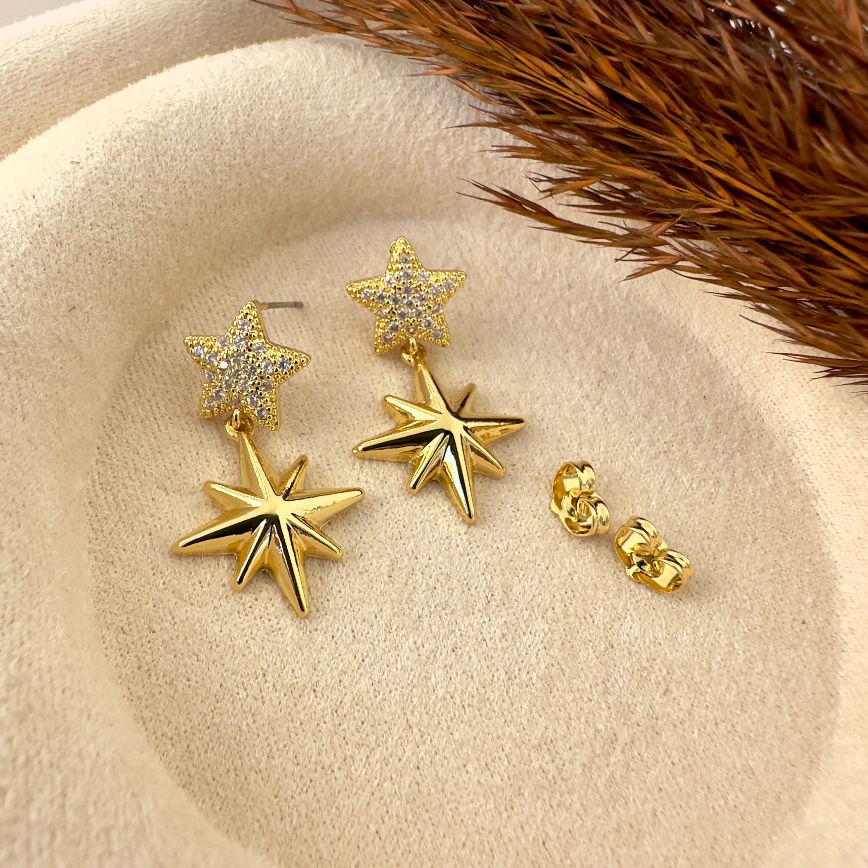 GY0044 Gold Üst Üste Sallantılı Yıldız Küpe