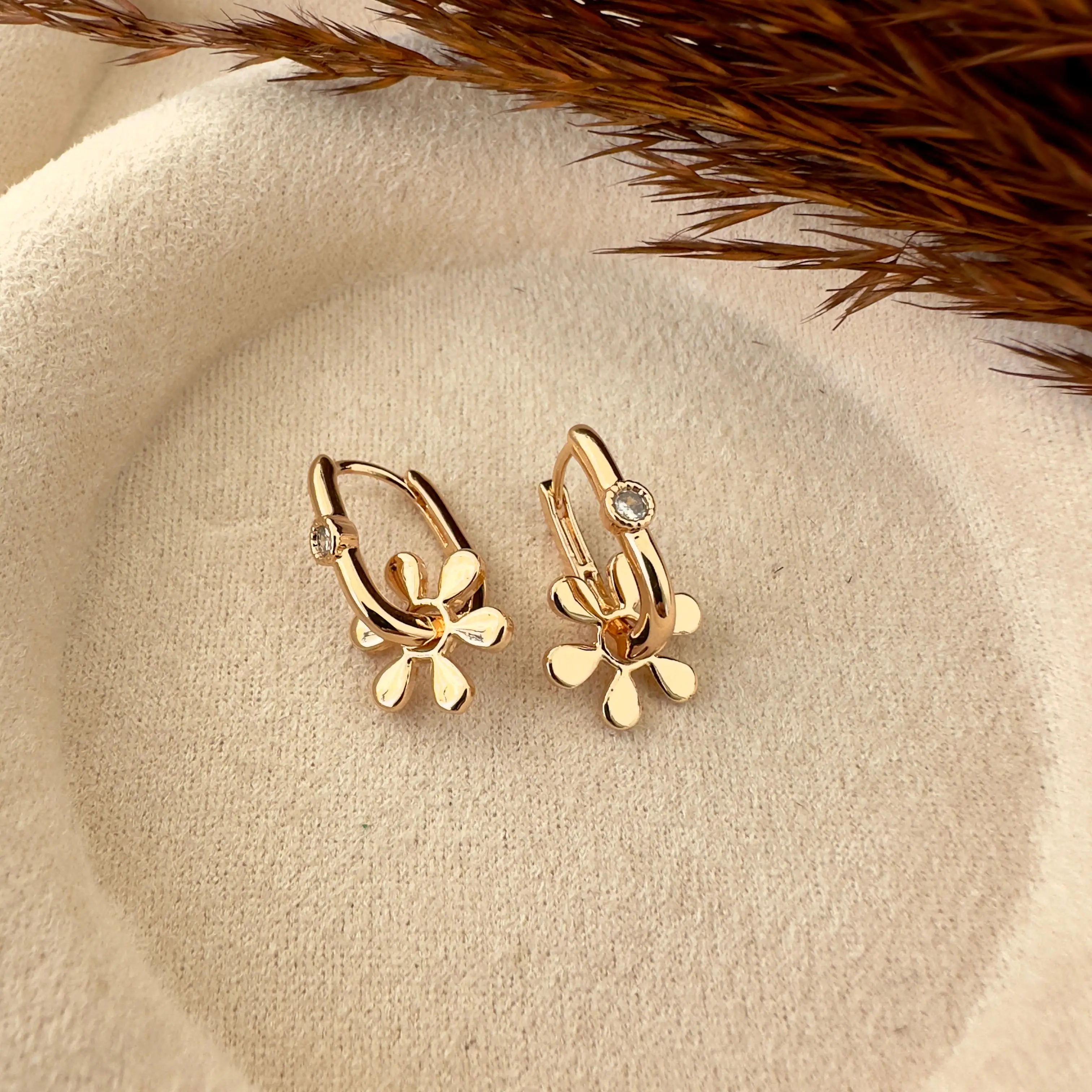 GY0073 Rose Gold Dikdörtgen Çiçek Küpe