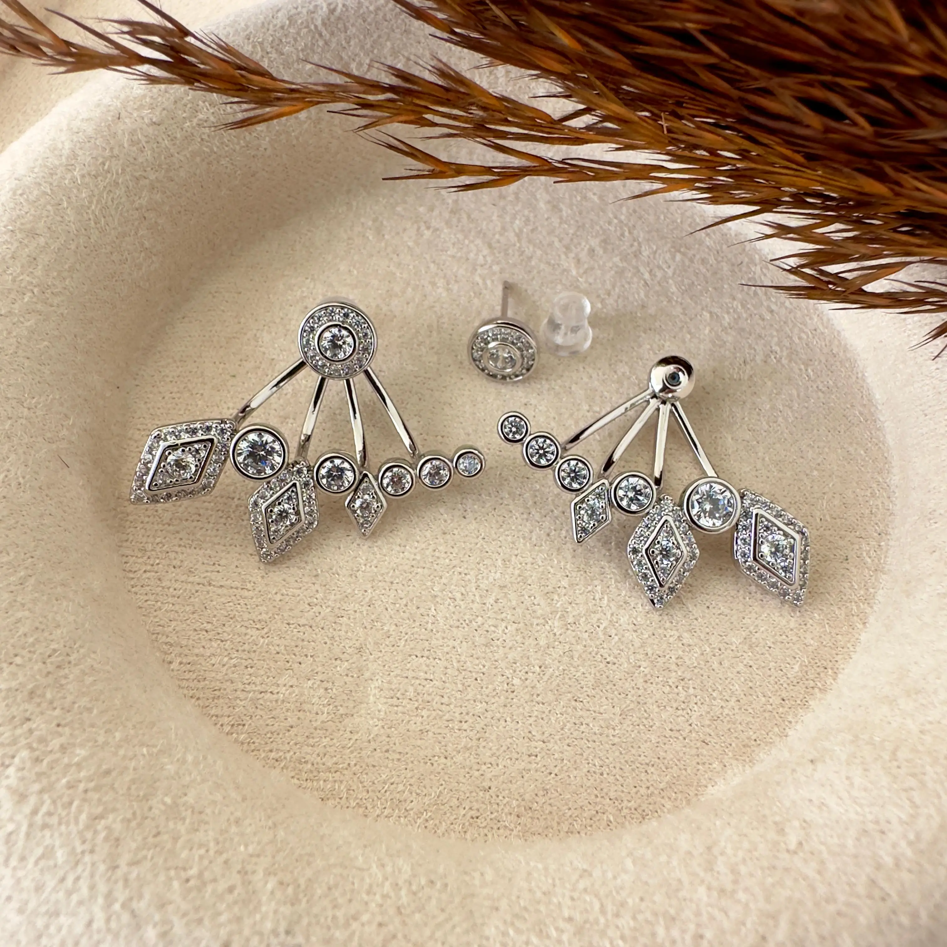 GY0095 Silver Taşlı Küpe