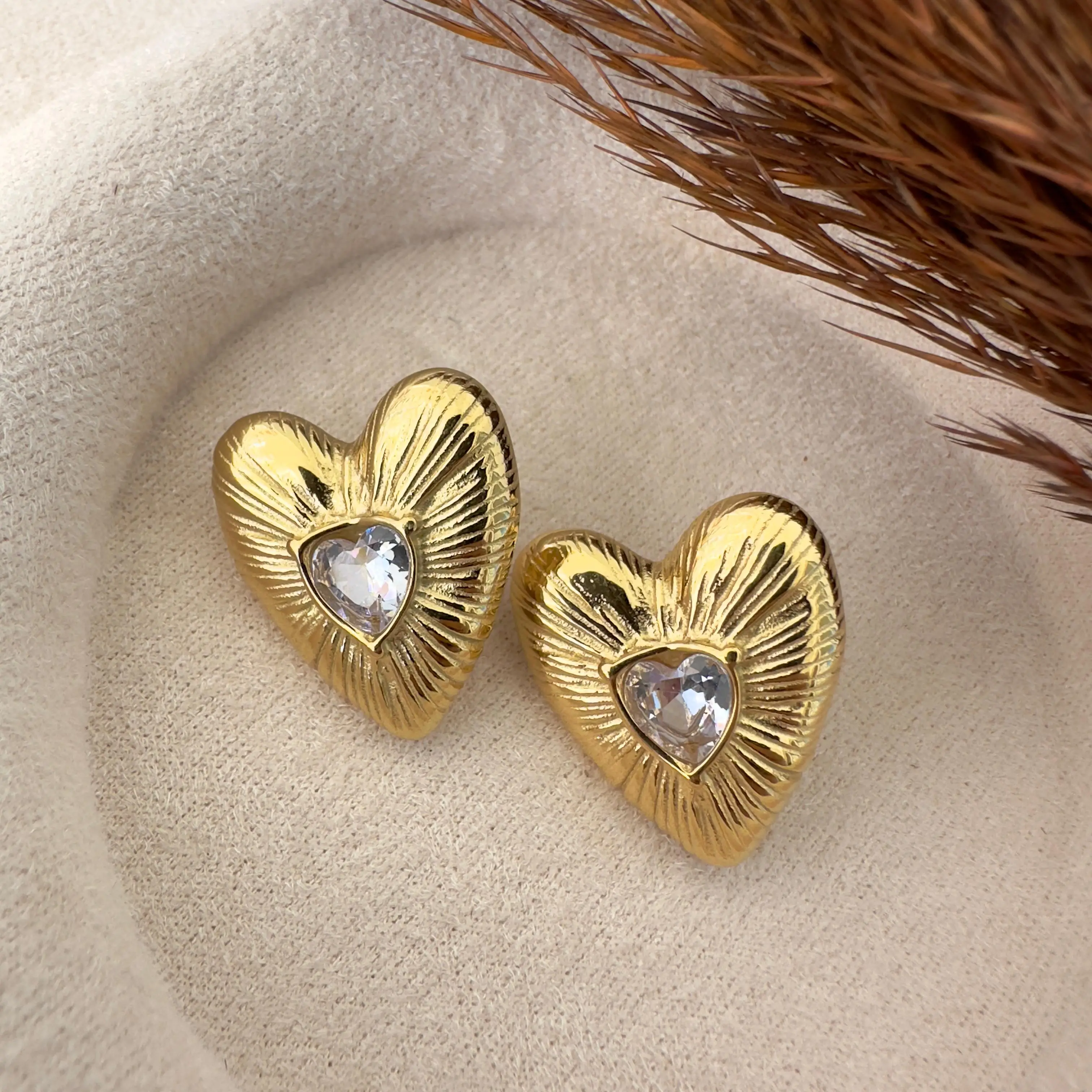 GY0121 Gold Kalp Tek Taş Küpe