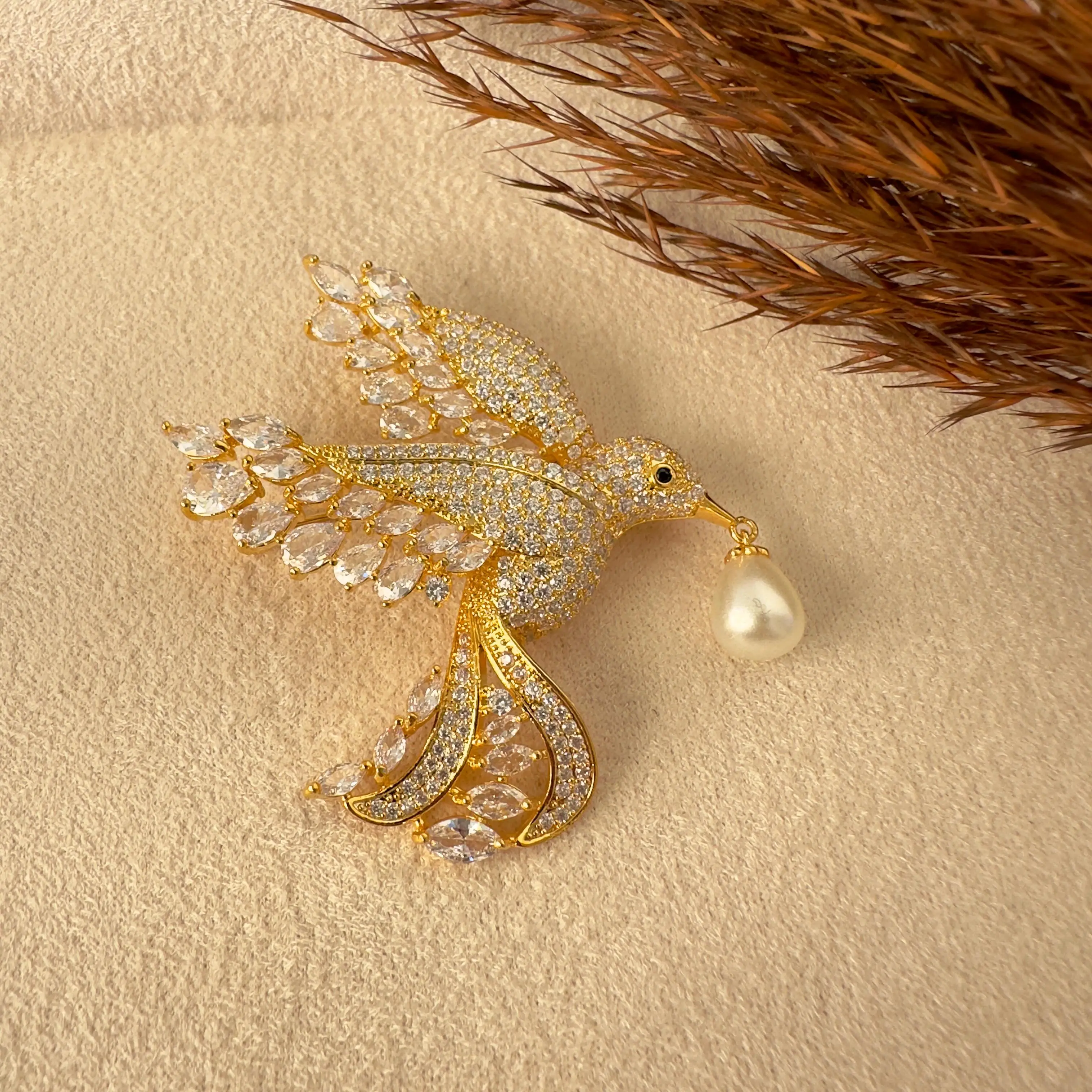 GY0007 Gold Kuş Broş