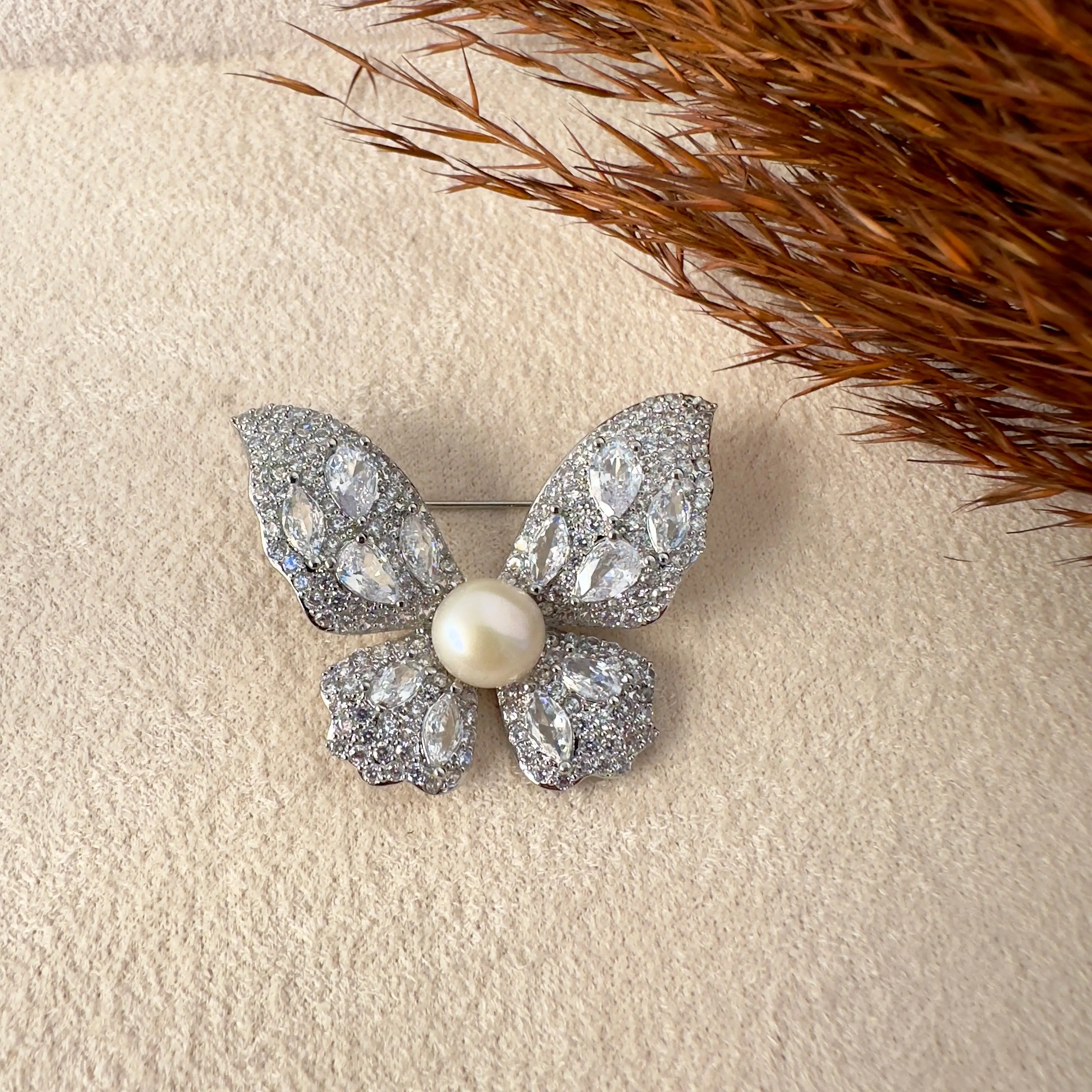 GY0033 Silver Kelebek Broş