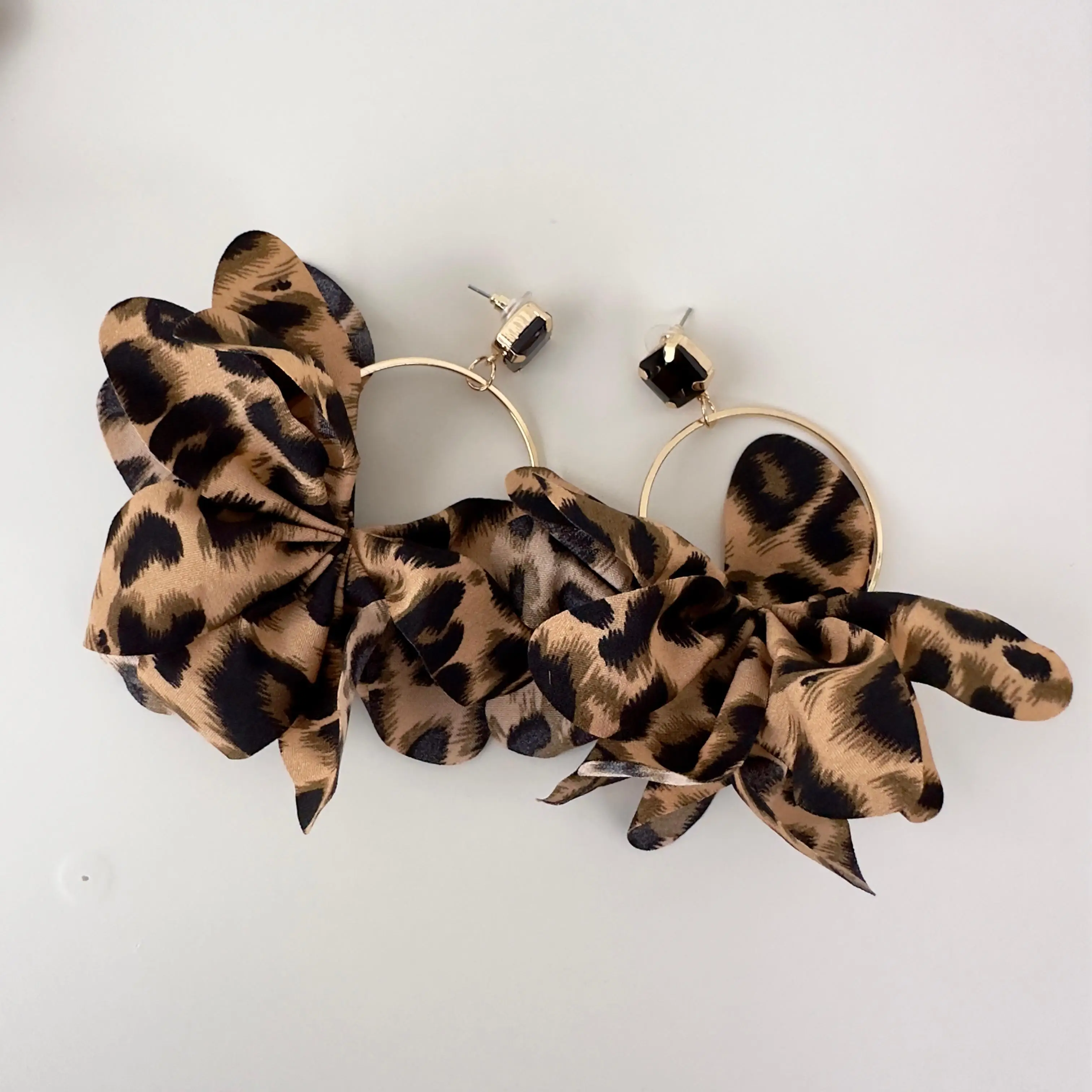 GY0194 Gold Leopar Küpe