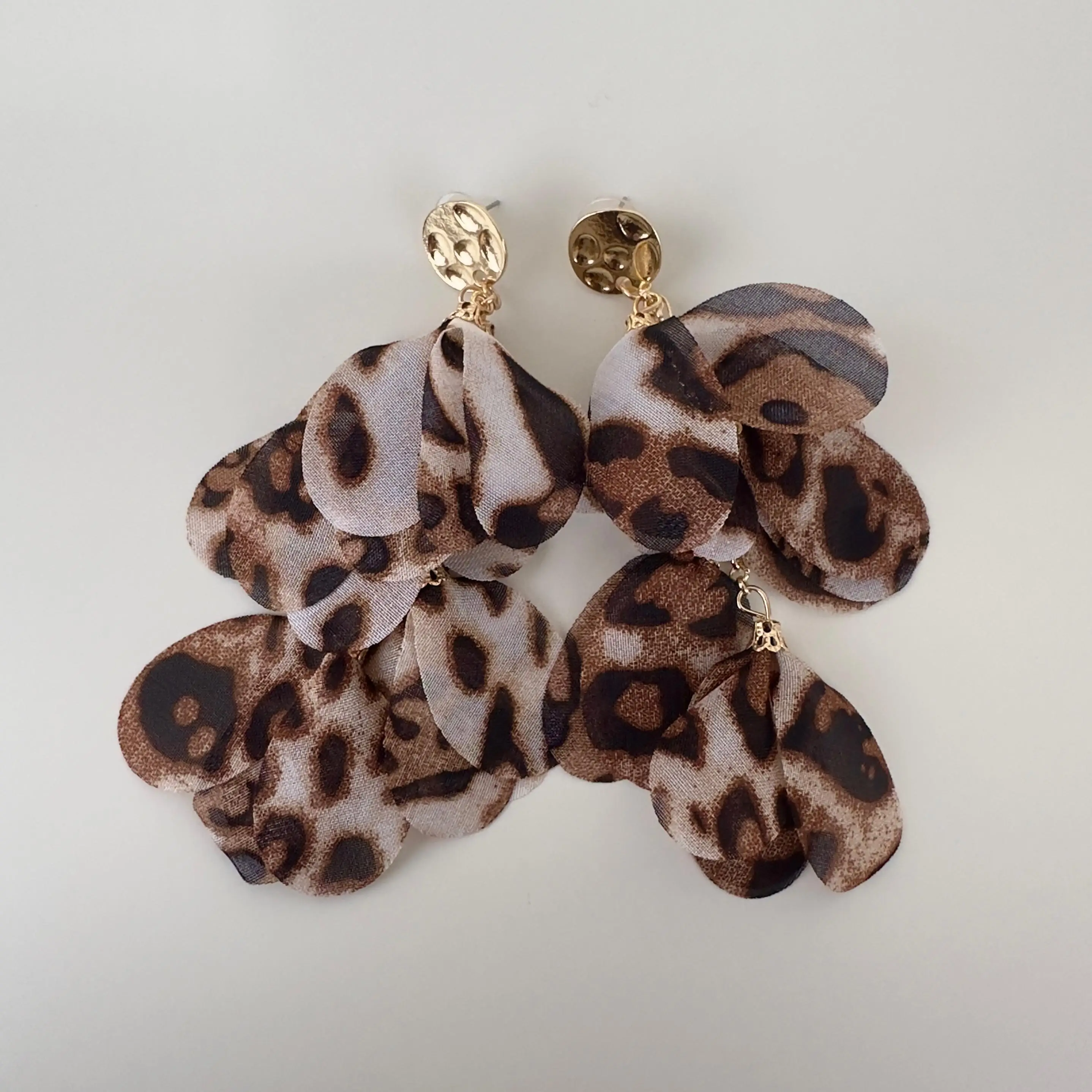 GY0199 Gold Leopar Küpe