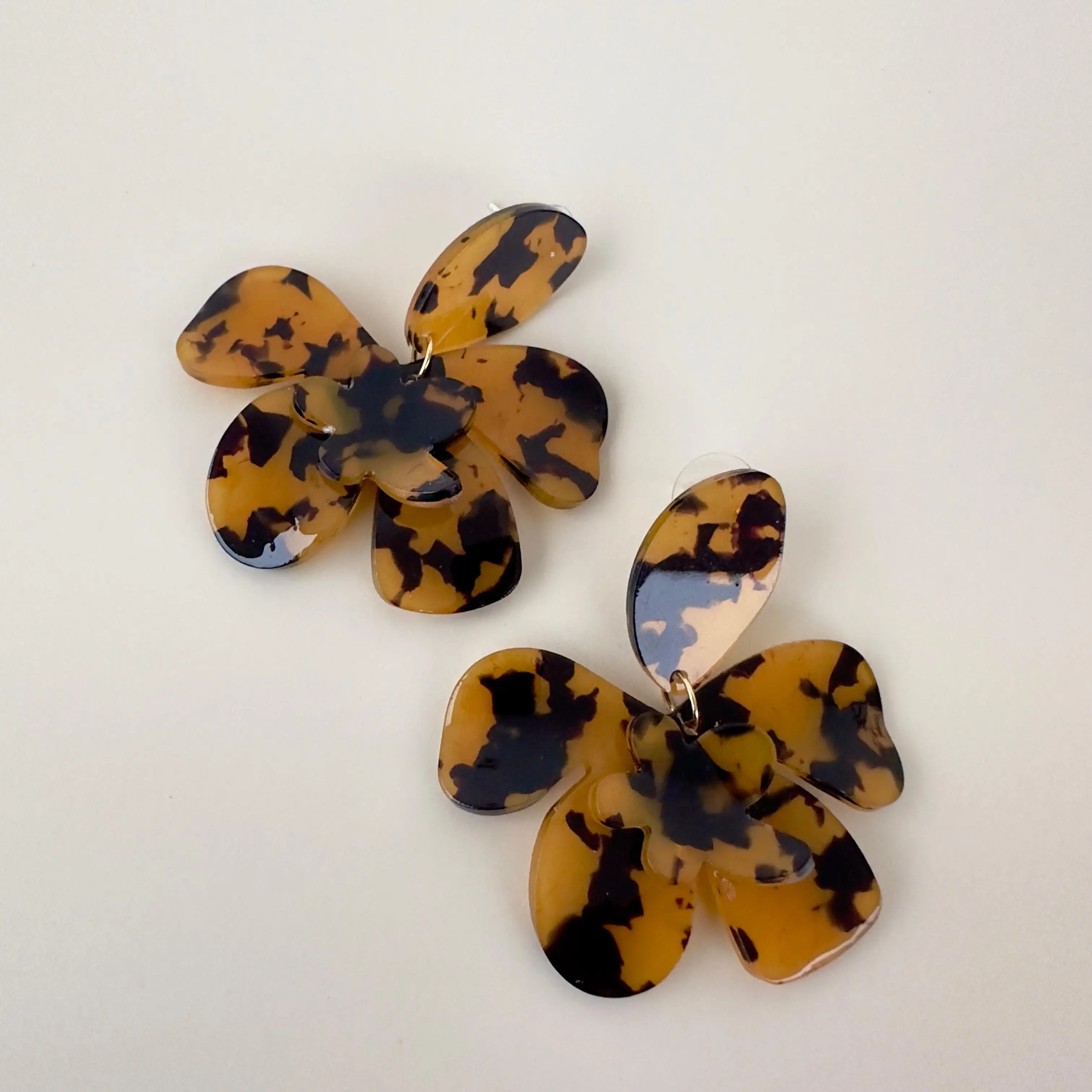 GY0225 Büyük Çiçek Leopar Küpe