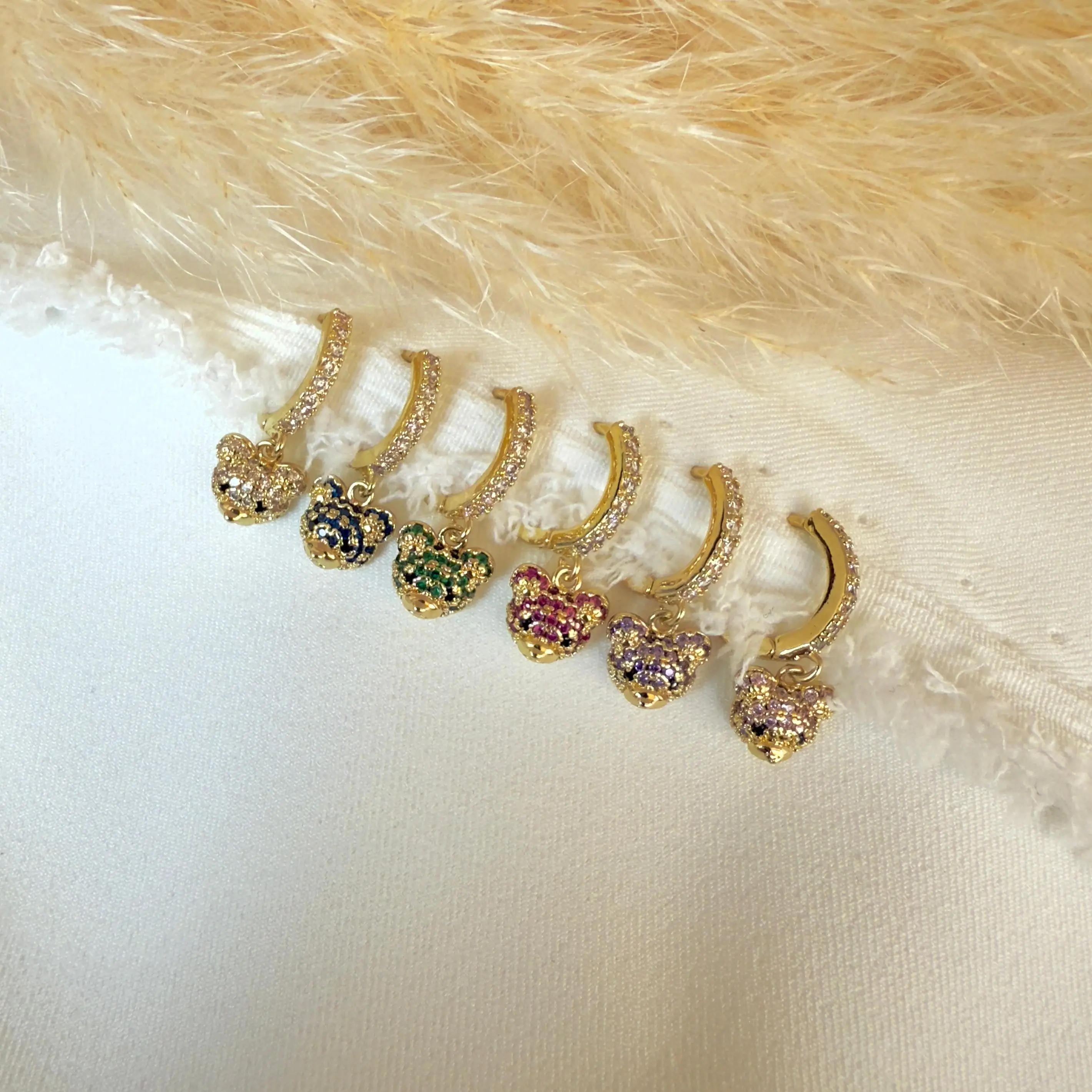 GY0003 Renkli Teddy Temalı Gold Set Küpe