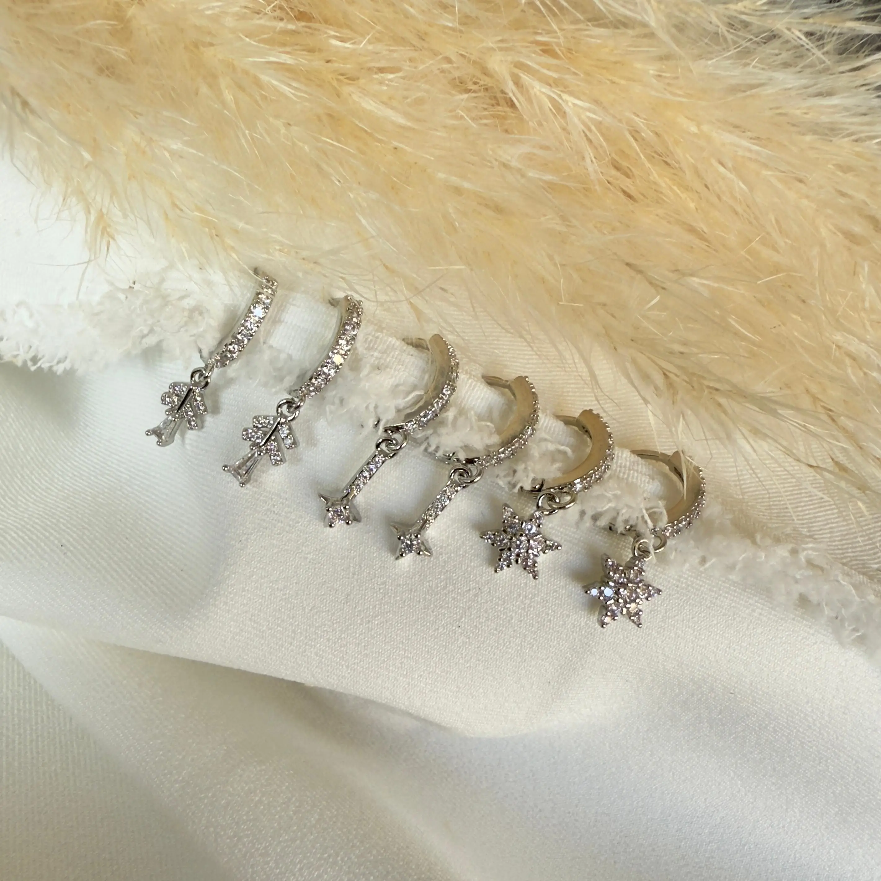 GY0010 Yıldız Temalı Silver Set Küpe