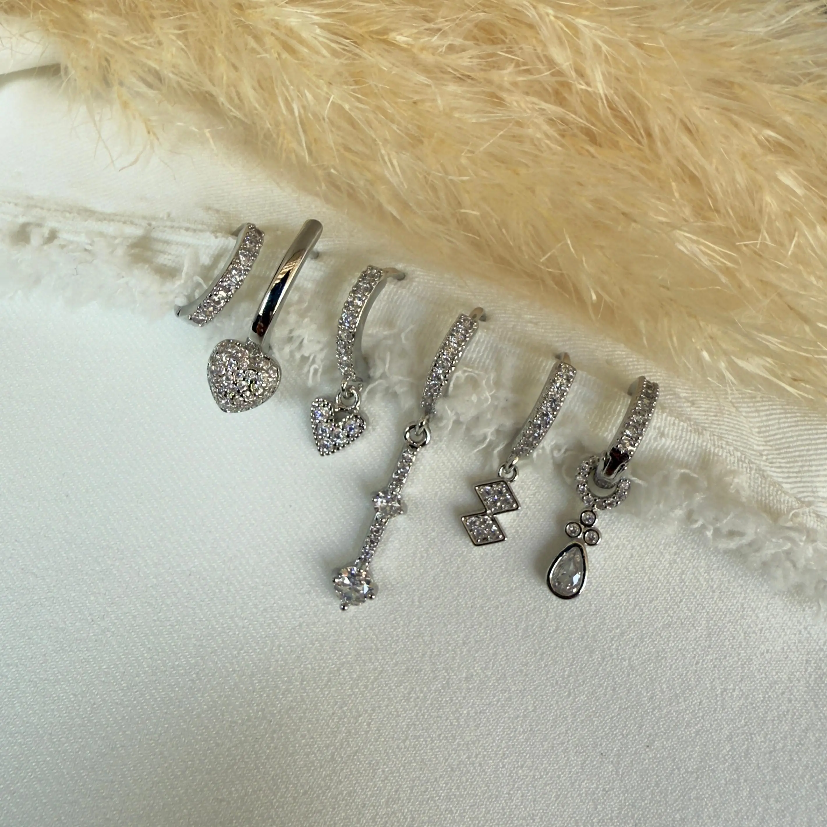 GY0016 Taşlı Silver Set Küpe