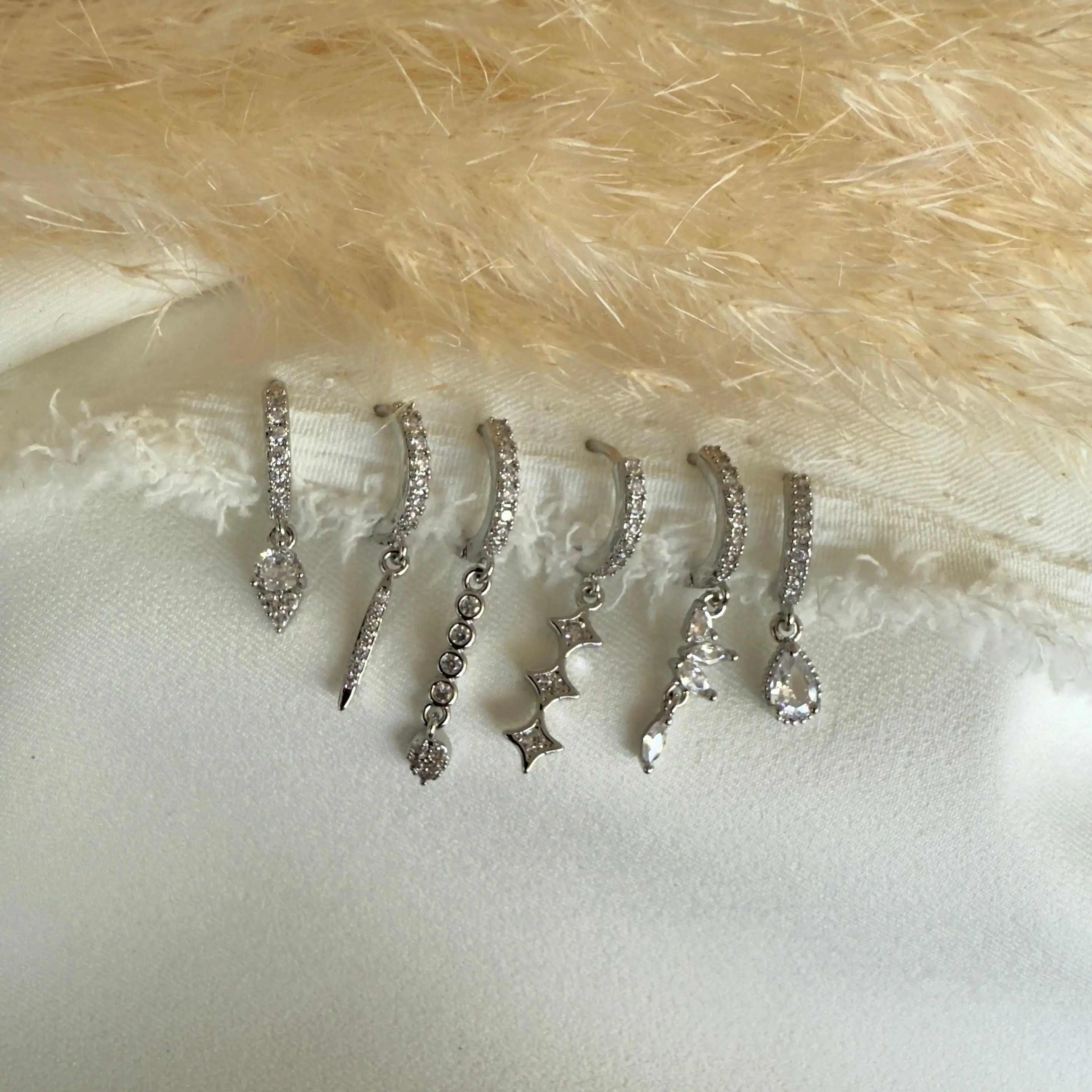 GY0020 Taşlı Sallantılı Silver Set Küpe